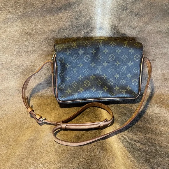 Louis Vuitton Saint Germain Monogram Canvas Crossbody Bag - Picture 3 of 8